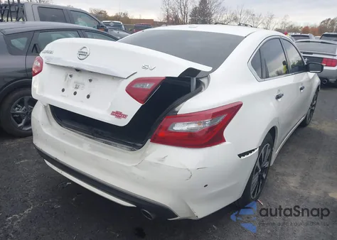 2018 Nissan Altima 2.5 Sv z USA, uszkodzony, nr VIN 1N4AL3AP4JC262618